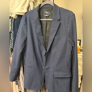 Rhône navy blazer.